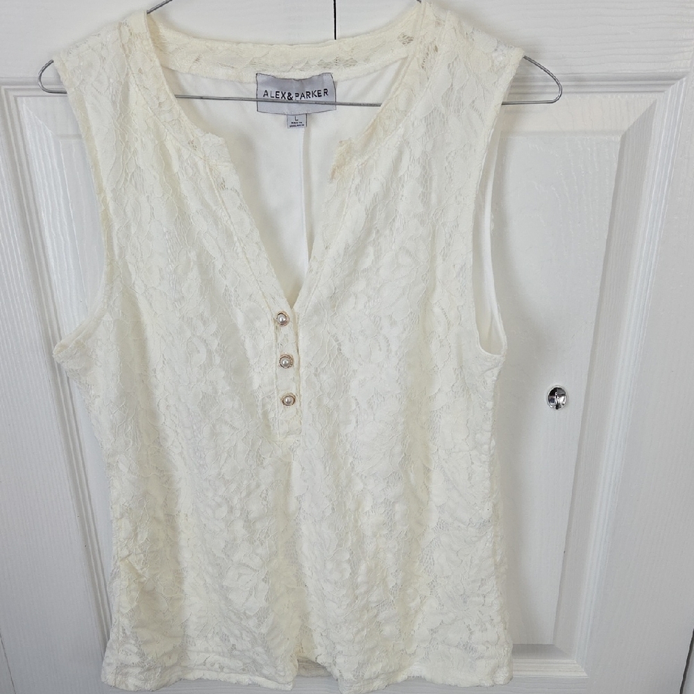 Women's Cream Lace Button-Front Blouse